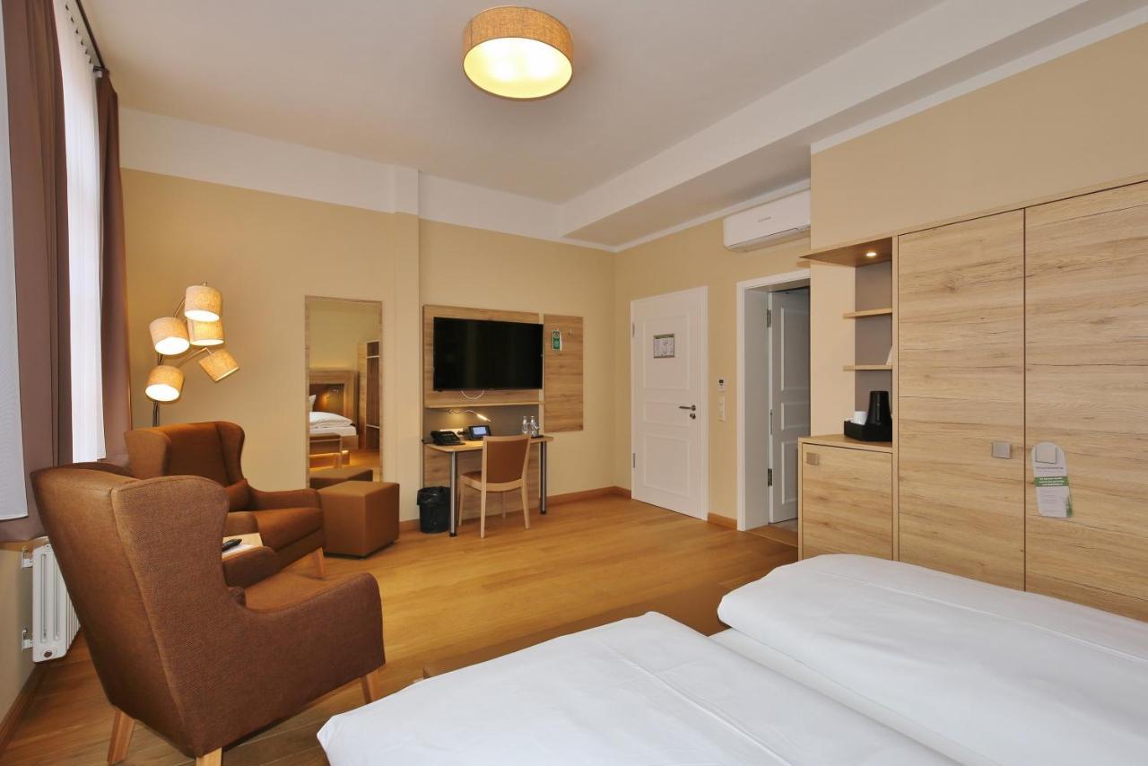 קדלינבורג Hotel Theophano מראה חיצוני תמונה