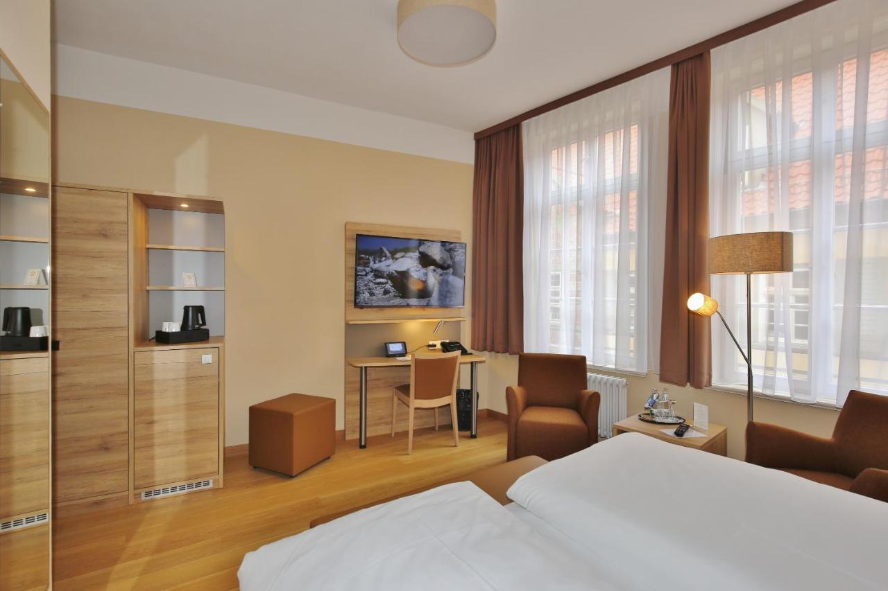קדלינבורג Hotel Theophano מראה חיצוני תמונה