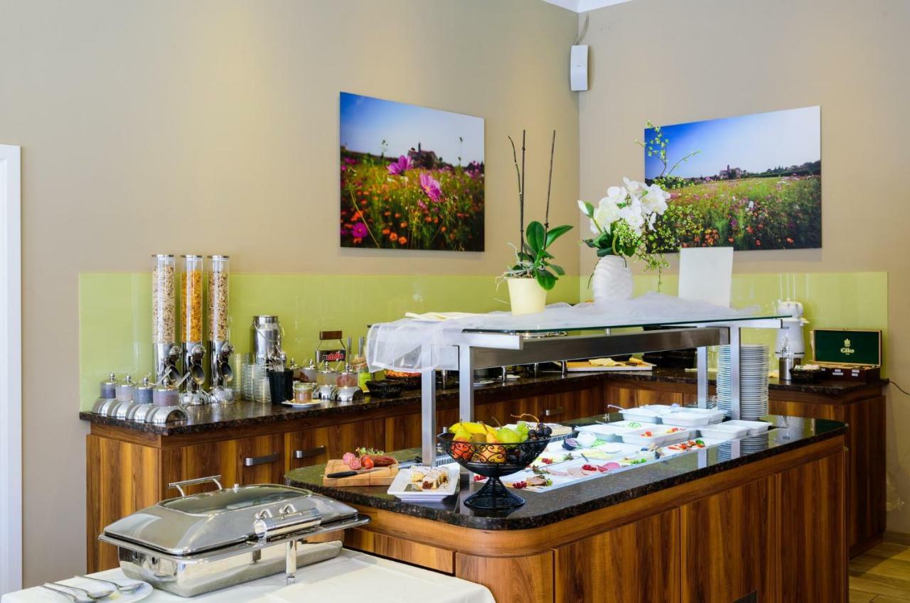 קדלינבורג Hotel Theophano מראה חיצוני תמונה